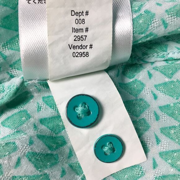 Eddie Bauer‎ Shirt Button Front Shaped Fit Green White Print Women's Medium - Picture 8 of 12